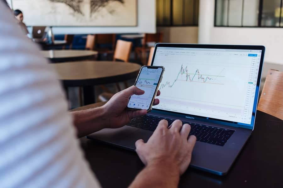 Échange de crypto-monnaies